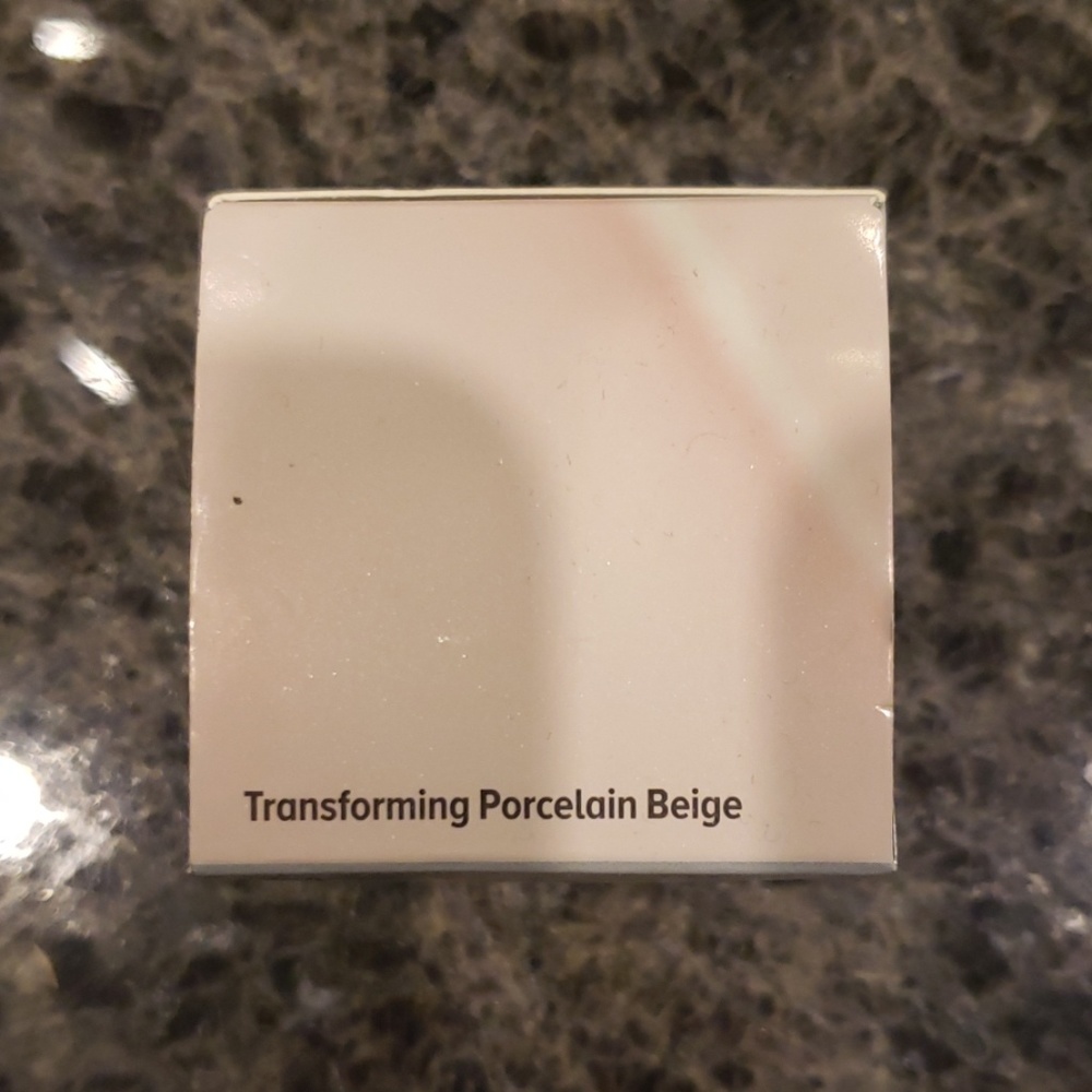 It cosmetics bye bye redness correcting cream